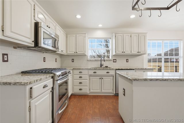 12313 S 98th East Avenue, Bixby, OK 74008