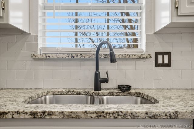 12313 S 98th East Avenue, Bixby, OK 74008