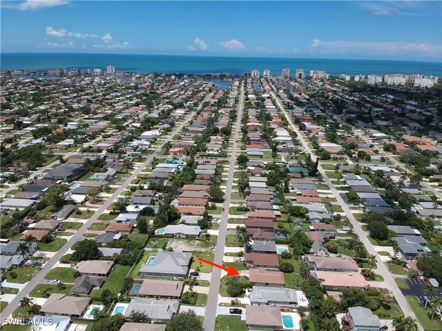 755 106th AVE N, Naples, FL 34108