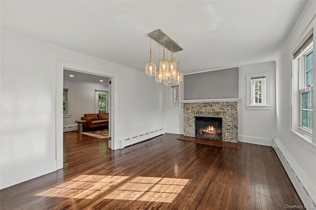 25 Vanderburgh Avenue, Larchmont, NY 10538