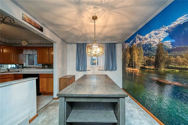 609 Regency Dr, Plum Boro, PA 15239