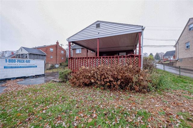 609 Regency Dr, Plum Boro, PA 15239