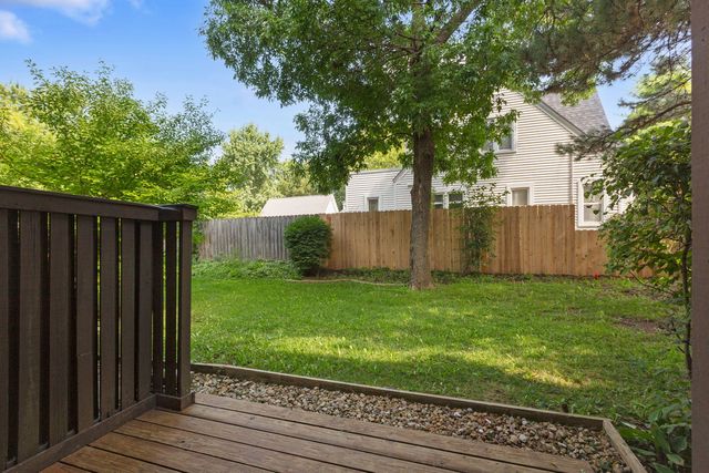 620 N Hough Street A, Barrington, IL 60010