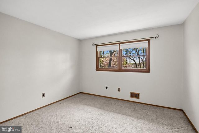 51 BOLTON RD, Trenton, NJ 08610