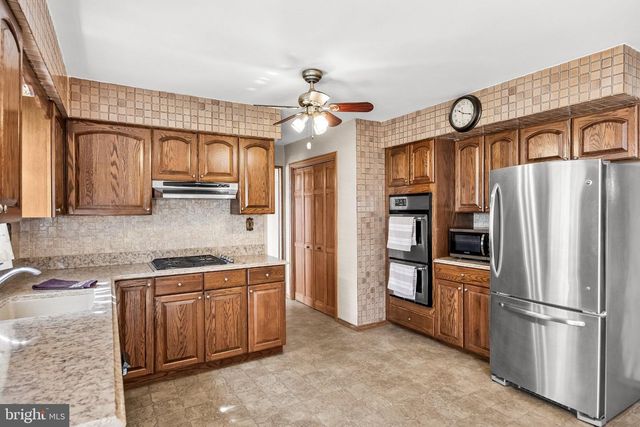 51 BOLTON RD, Trenton, NJ 08610