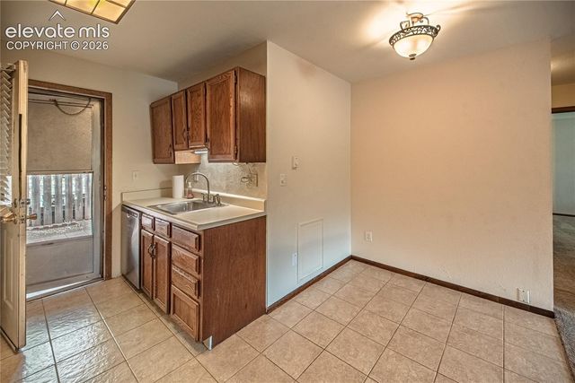52 El Paso Boulevard 2B, Manitou Springs, CO 80829