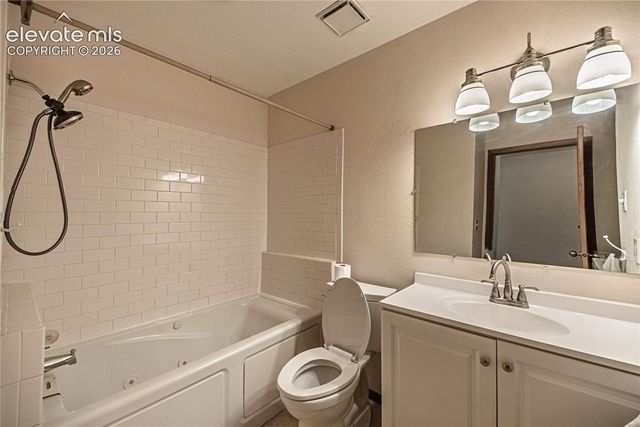 52 El Paso Boulevard 2B, Manitou Springs, CO 80829