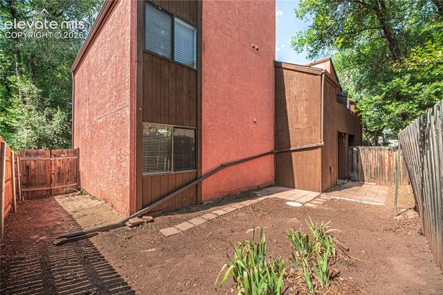 52 El Paso Boulevard 2B, Manitou Springs, CO 80829