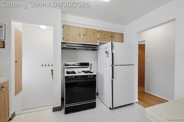 1919 Catalpa Drive, Berkley, MI 48072