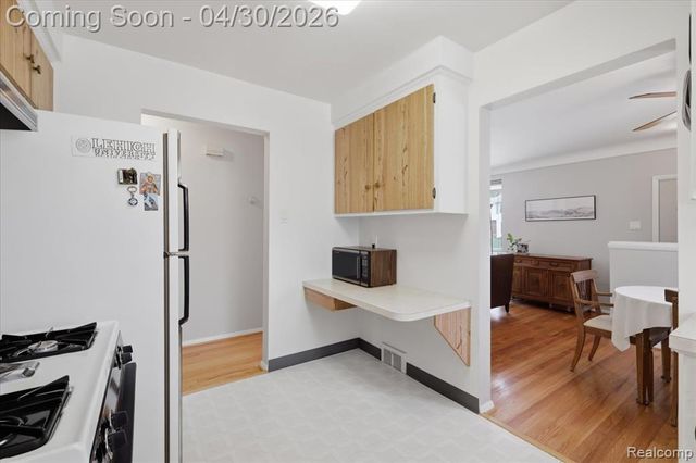 1919 Catalpa Drive, Berkley, MI 48072