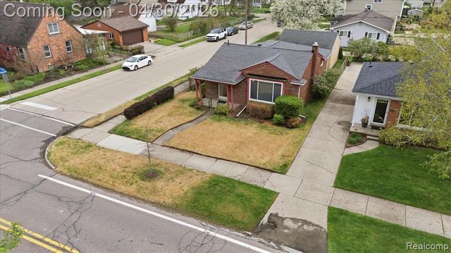 1919 Catalpa Drive, Berkley, MI 48072