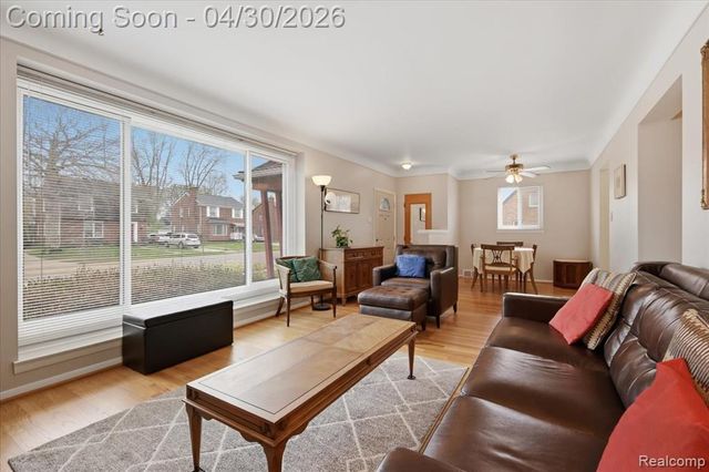 1919 Catalpa Drive, Berkley, MI 48072