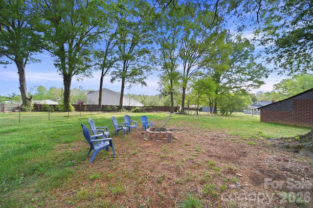 312 Cook Street, Mooresville, NC 28115