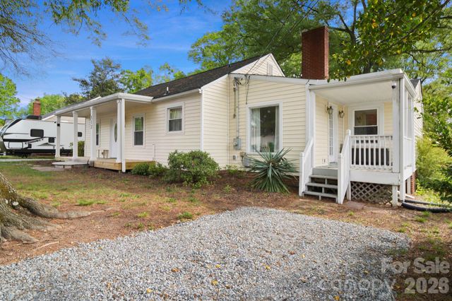 312 Cook Street, Mooresville, NC 28115