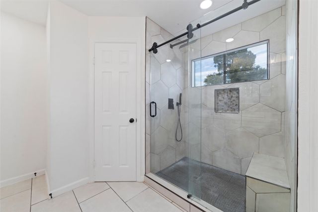 16026 Autumn Falls Lane, Houston, TX 77095