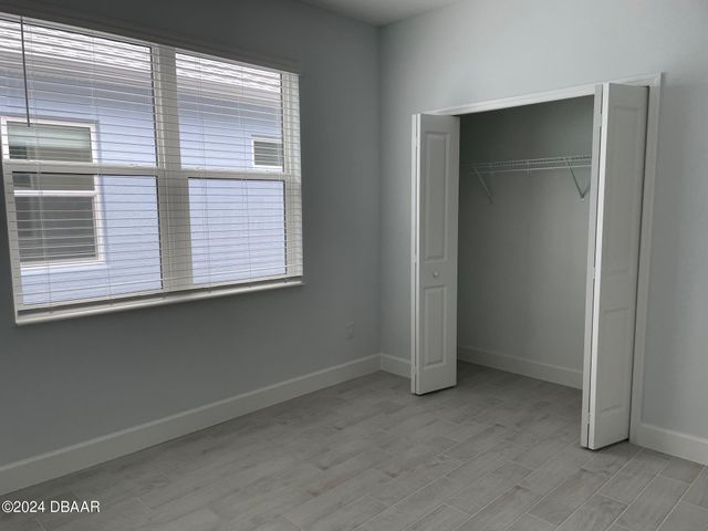 818 Bama Breeze Drive, Daytona Beach, FL 32124