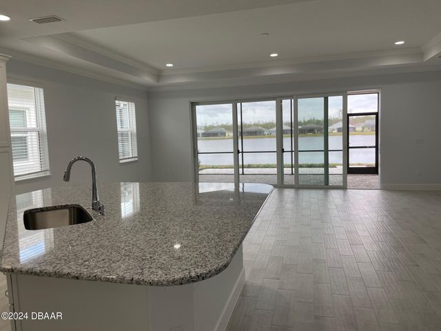 818 Bama Breeze Drive, Daytona Beach, FL 32124