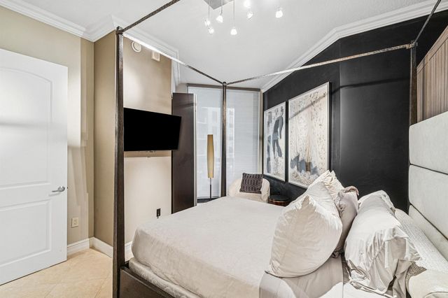 701 S Olive Avenue 1706, West Palm Beach, FL 33401