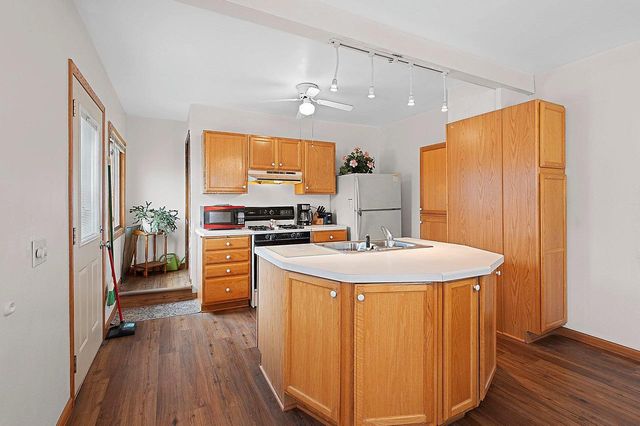 1426 CROOKS STREET, Green Bay, WI 54301