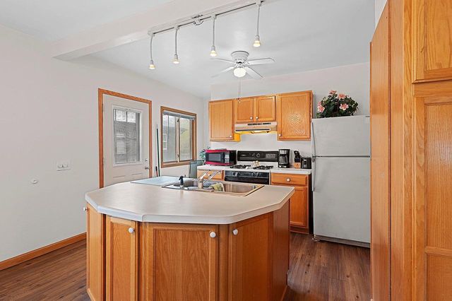 1426 CROOKS STREET, Green Bay, WI 54301