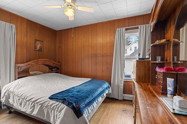 1426 CROOKS STREET, Green Bay, WI 54301