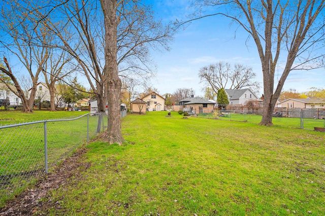 1426 CROOKS STREET, Green Bay, WI 54301
