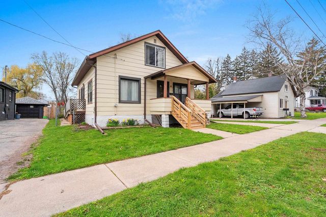 1426 CROOKS STREET, Green Bay, WI 54301