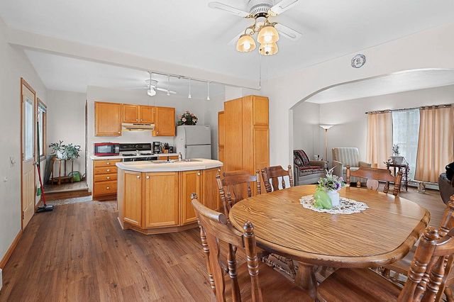 1426 CROOKS STREET, Green Bay, WI 54301