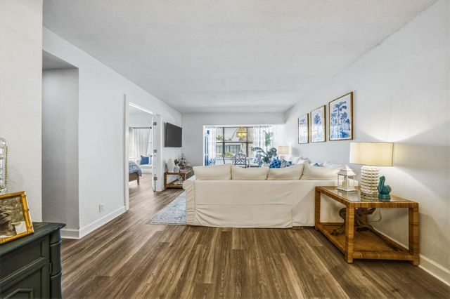 40 Isle Of Venice Drive 9, Fort Lauderdale, FL 33301