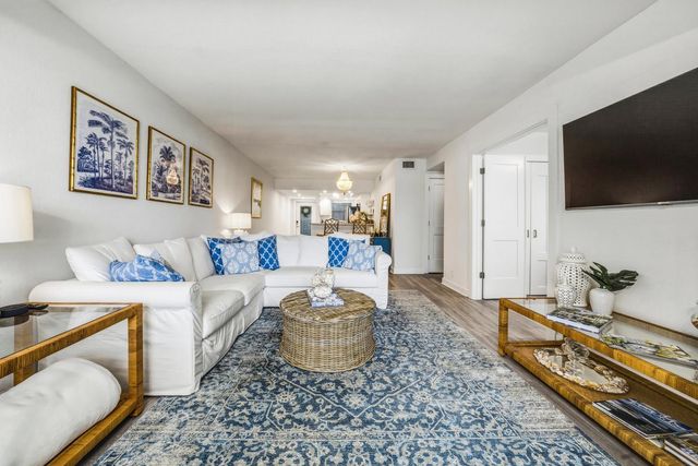 40 Isle Of Venice Drive 9, Fort Lauderdale, FL 33301