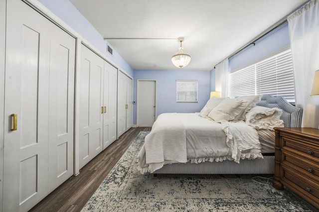 40 Isle Of Venice Drive 9, Fort Lauderdale, FL 33301