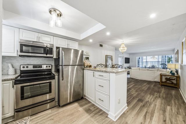 40 Isle Of Venice Drive 9, Fort Lauderdale, FL 33301