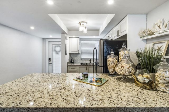 40 Isle Of Venice Drive 9, Fort Lauderdale, FL 33301