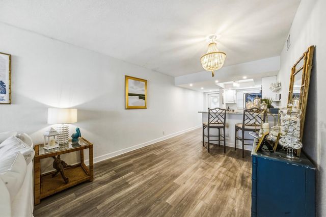 40 Isle Of Venice Drive 9, Fort Lauderdale, FL 33301