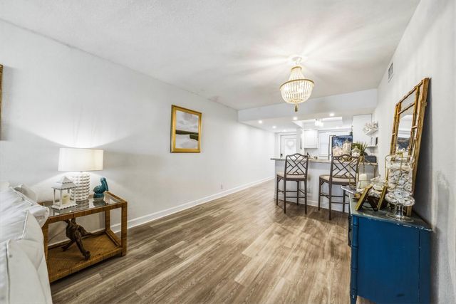 40 Isle Of Venice Drive 9, Fort Lauderdale, FL 33301