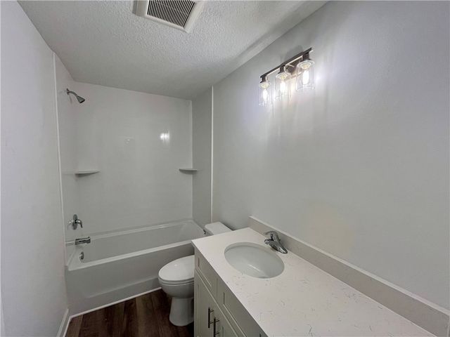 2026 30th Avenue, Vero Beach, FL 32960