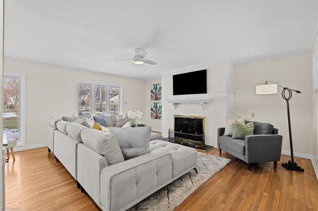 2912 W Cornwallis Drive, Greensboro, NC 27408