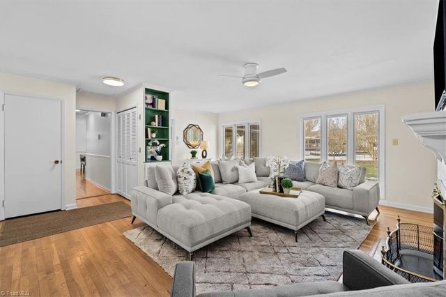 2912 W Cornwallis Drive, Greensboro, NC 27408