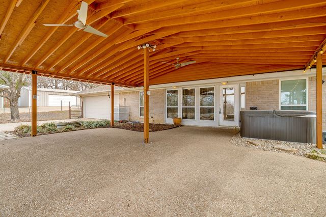 2137 Fm 3136, Cleburne, TX 76031