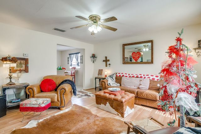 2137 Fm 3136, Cleburne, TX 76031