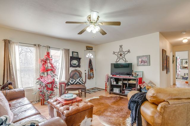 2137 Fm 3136, Cleburne, TX 76031