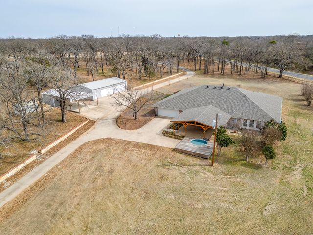2137 Fm 3136, Cleburne, TX 76031