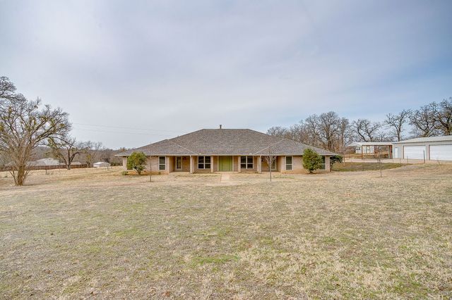 2137 Fm 3136, Cleburne, TX 76031