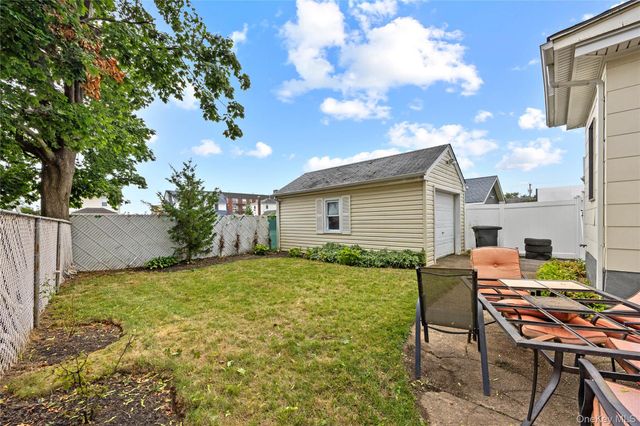 22 Devine Street, Lynbrook, NY 11563