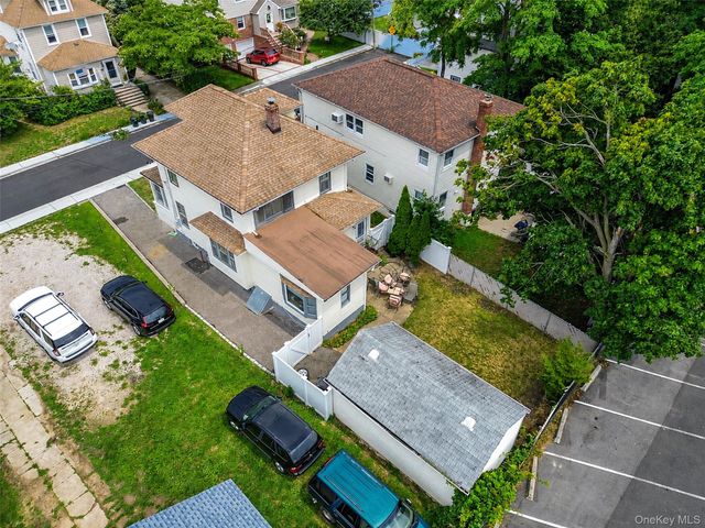 22 Devine Street, Lynbrook, NY 11563