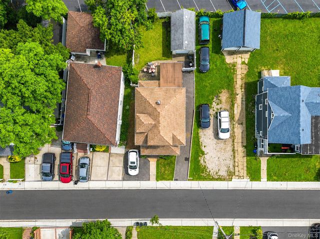 22 Devine Street, Lynbrook, NY 11563