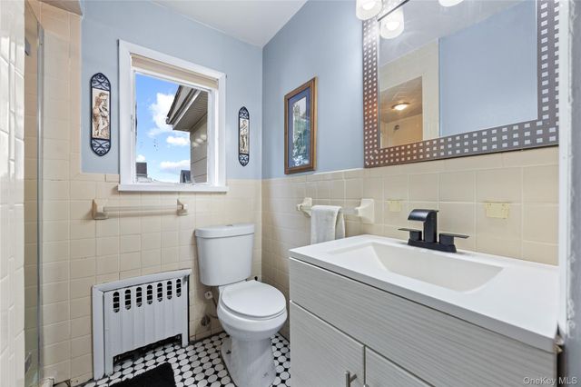22 Devine Street, Lynbrook, NY 11563