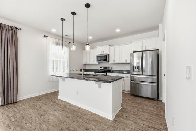 550 Hay Hill Ln., Myrtle Beach, SC 29579