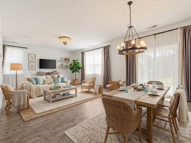 550 Hay Hill Ln., Myrtle Beach, SC 29579