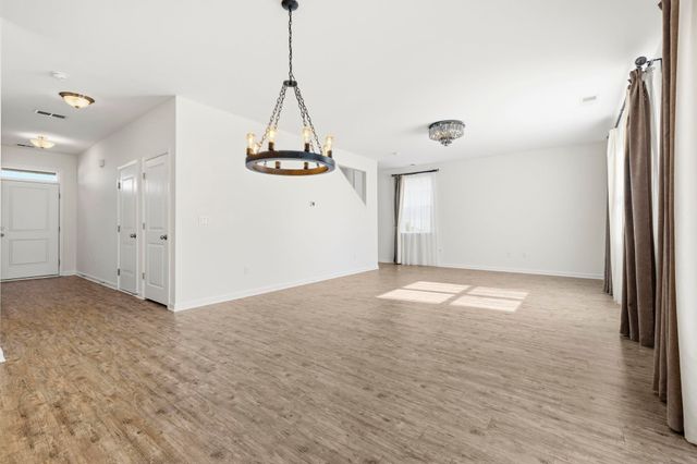 550 Hay Hill Ln., Myrtle Beach, SC 29579